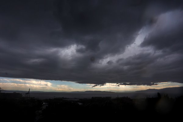 Nevrijeme nad Rijekom