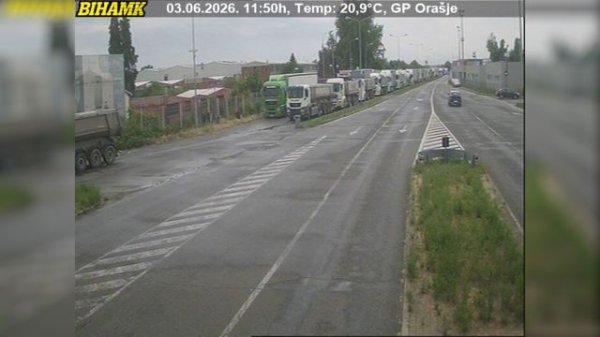 Kamioni čekaju na ulazak u Hrvatsku