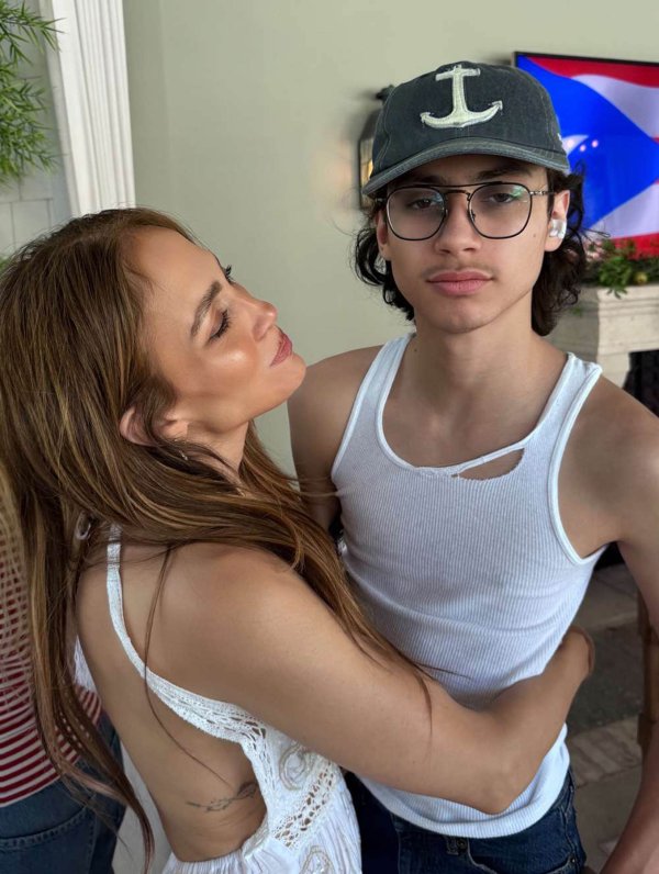 Jennifer Lopez sa sinom Maxom