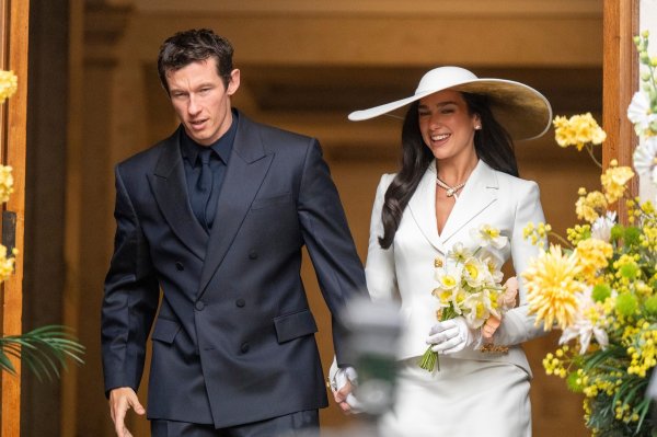 Vjenčali se Dua Lipa i Callum Turner