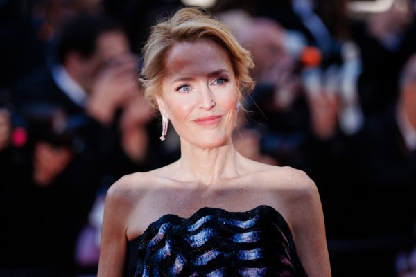 Gillian Anderson