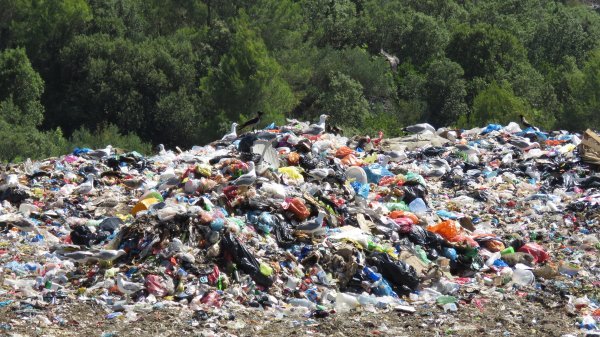 Fond za zaštitu okoliša objavio javne pozive za gospodarenje otpadom na otocima