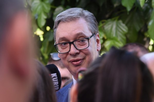 Vučić zove pristaše na veliki skup: 'Srbija uvijek pobjeđuje'