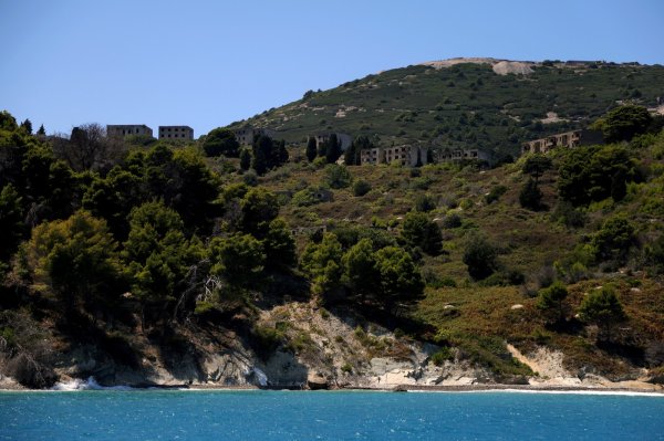 Otok Sazan