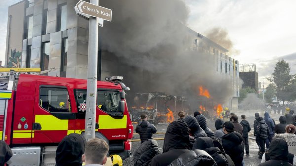 Eskalirali nemiri u Belfastu