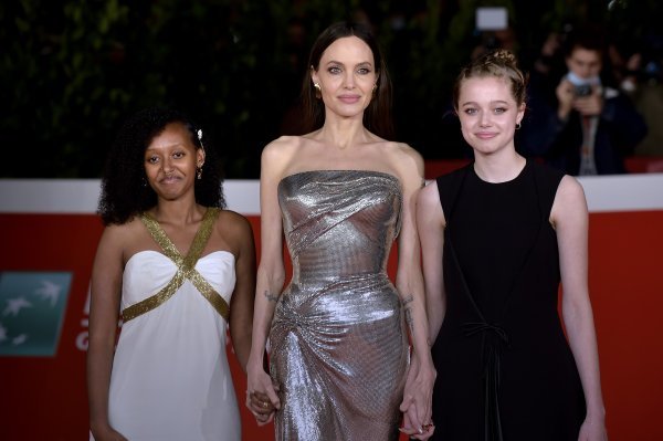 Zahara, Angelina i Shiloh Jolie