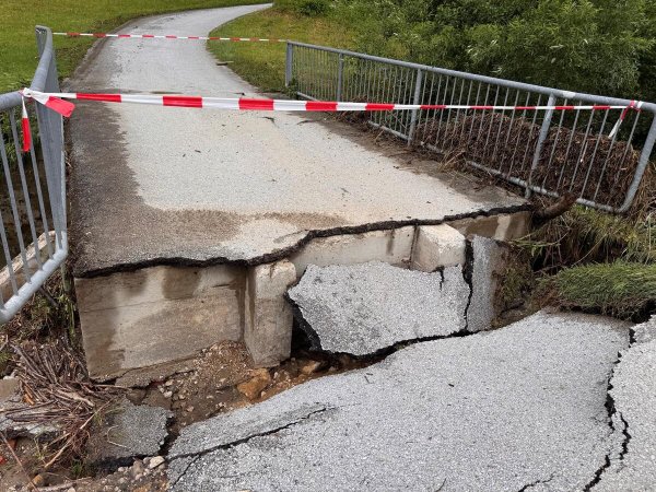 Srušeni most u Žetalama
