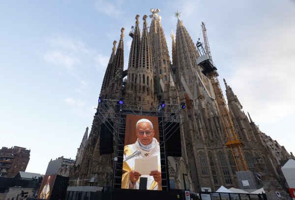 Papa Lav posvetio Sagrada Familiu