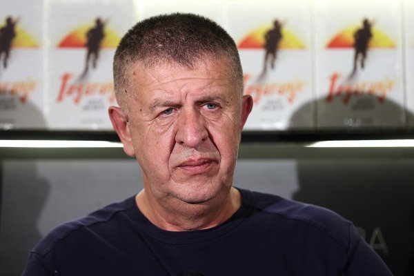 Josip Mlakić smatra da bi BiH odlaskom stranaca potonula u još veći kaos