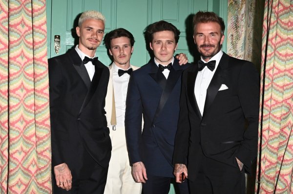 Romeo Beckham poslao poruku bratu Brooklynu usred obiteljske krize