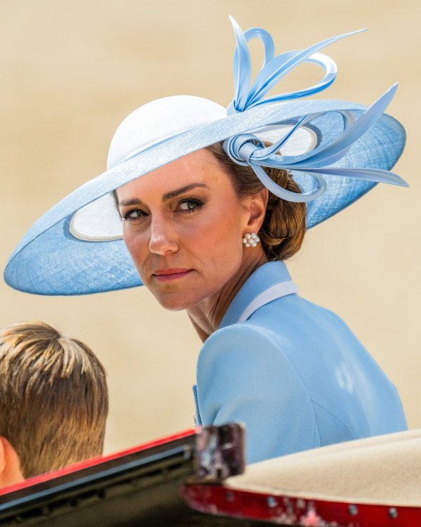 Kate Middleton 'radi na pomirenju' Williama i Harryja