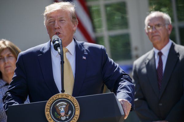 Trump objavio veliki dogovor s Iranom: 'Brodovi svijeta, pokrenite motore. Neka nafta poteče!'