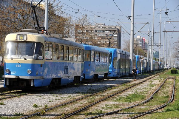 Zastoj tramvaja u Novom Zagrebu, dvije linije voze skraćeno