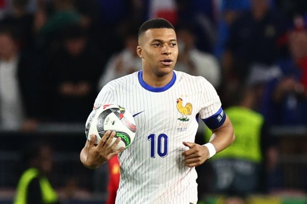 Kylian Mbappe lovi besmrtnost: Na ovom SP-u može srušiti čak četiri velika rekorda