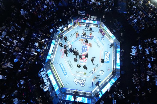 Srbi u šoku: Objavljeno koliko je Vučićeva vlast platila za dolazak UFC-a u Beograd