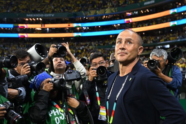 Bivši trener Dinama noćas sudjelovao u povijesnom detalju na Svjetskom prvenstvu