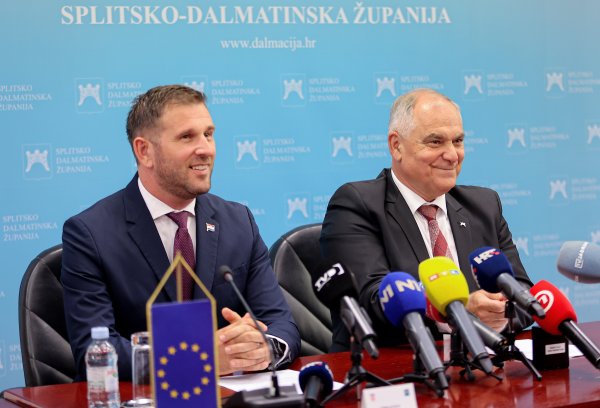Je li 3,5 milijuna eura za udžbenike dano bez kontrole? Županija i Grad Split odbacili kritike