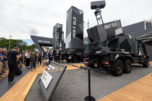 Sustavi protuzračne obrane IRIS-T SLS i IRIS-T SLX tvrtke Diehl Defence