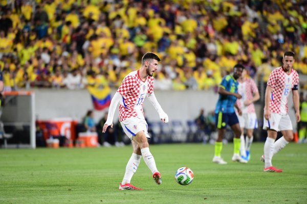 Srpski Kurir: Skandal! Je li vam sumnjiv ovaj gol Hrvatske?