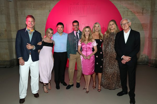 Ekipa filma 'Plavuša s Harvarda': Matthew Davis, Selma Blair, Bowen Yang, Matt Rogers, Reese Witherspoon, Ali Larter, Jennifer Coolidge i Victor Garber