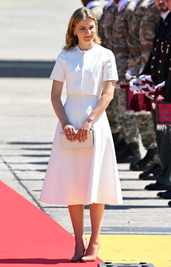 Princeza Elisabeth u bijelom kompletu pokazala kako izgleda moderna elegancija