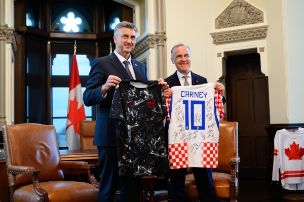 Plenković se susreo s Carneyjem. Hrvatska i kanadska firma potpisuju sporazum
