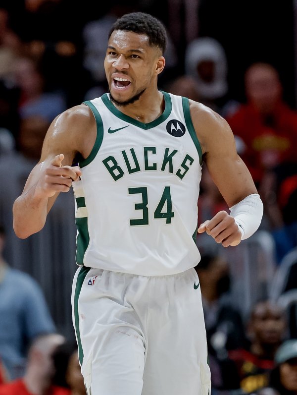 Potres u NBA ligi! Giannis u spektakularnom trejdu stiže u Miami