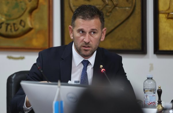 Tomislav Šuta