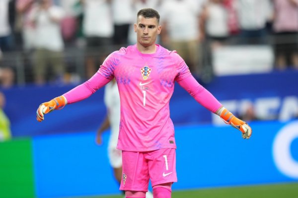 Dok je Hrvatska slavila pobjedu, Dominik Livaković je saznao lošu vijest
