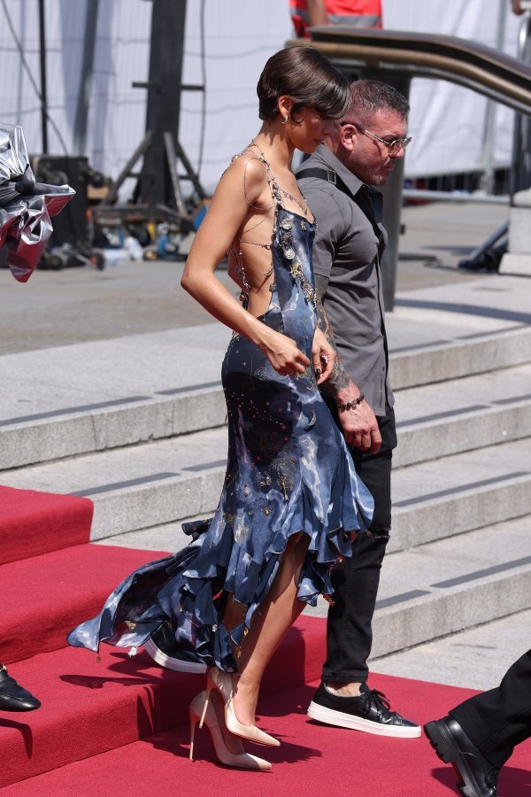 Zendaya očarala u Gallianovoj haljini iz 1997. godine, s motivom paukove mreže