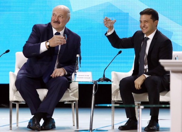 Aleksandar Lukašenko i Volodimir Zelenski 2019. godine