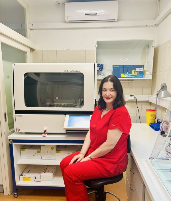 Doc. dr. Merica Carev, specijalistica medicinske mikrobiologije i voditeljica Odjela za dijagnostiku infekcija probavnog sustava u Nastavnom zavodu za javno zdravstvo Splitsko-dalmatinske županije.