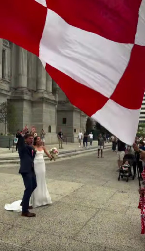 Hrvatski navijači u Philadelphiji naletjeli na mladence: Ono što je uslijedilo dugo će se pamtiti