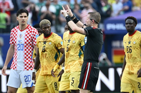 VAR je čak četiri minute provjeravao pogodak Gane: Evo što je o tome rekao sudački ekspert