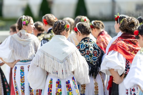 Središtem Đakova prošli Mali vezovi