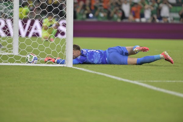 Autogol na penalima koji će se pamtiti. Pogledajte što je napravio golman Nizozemske i izbacio svoju momčad
