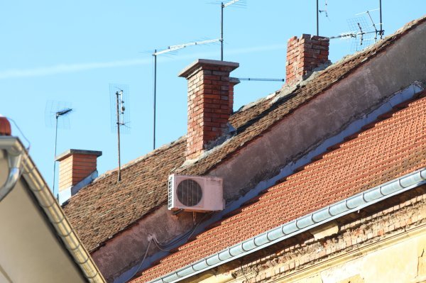 Na tržištu je sve veći izbor klima-uređaja po pristupačnim cijenama, govore majstori
