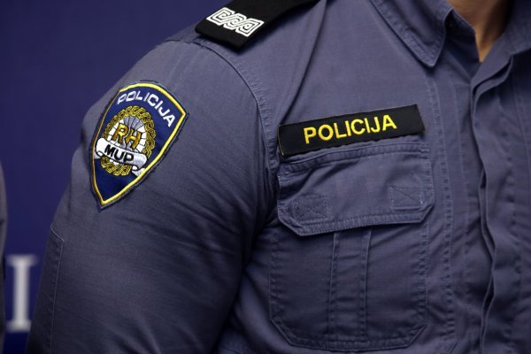 Policajka otišla na intervenciju, a završila s nožem u prsima - liječnik otkrio stanje