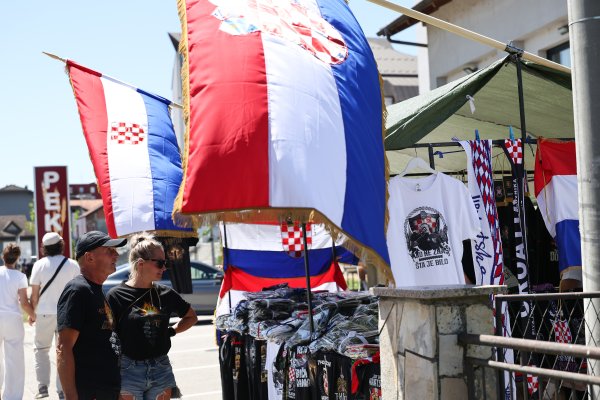 Zaprešić odbrojava do Thompsonovog koncerta, na ulicama vlada posebna atmosfera