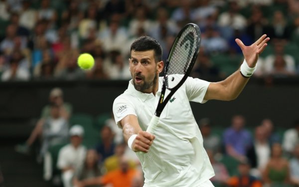 Novak Đoković izborio četvrtfinale Wimbledona i srušio rekord Rogera Federera