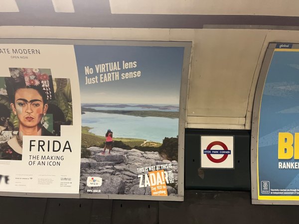 Zadar se pojavio usred londonske podzemne željeznice! Zadranka koja živi u Londonu ostala bez riječi: "Morala sam odmah fotografirati"