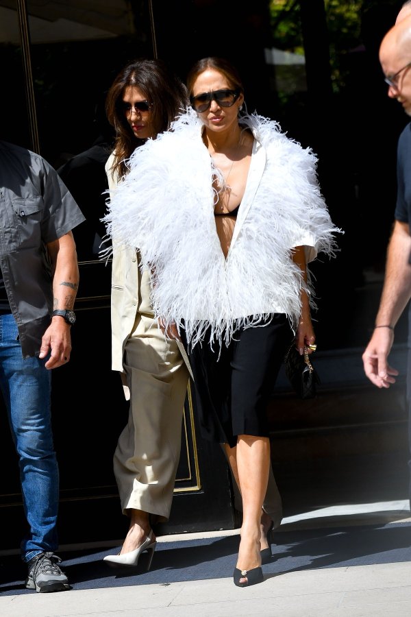 J.Lo ne odustaje od provokacija: O ovom se izdanju ne prestaje pričati