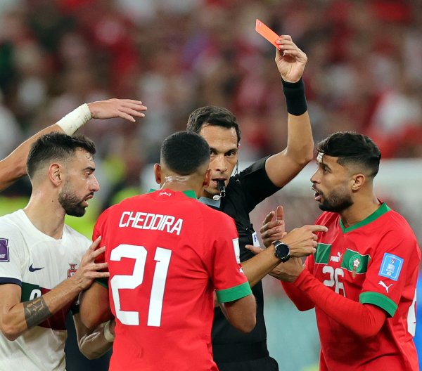 FIFA šokirala svijet izborom sudaca za utakmicu Francuske i Maroka. Odluka izazvala burne reakcije