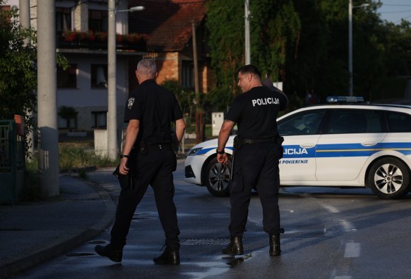 Kolumbijac izašao iz taksija, opljačkao ga drugi Kolumbijac, a potom ga protjerali iz Hrvatske