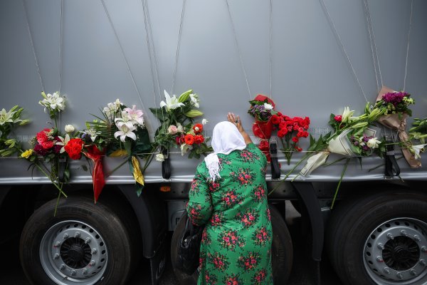 Srebrenica- ispraćaj posmrtnih ostataka