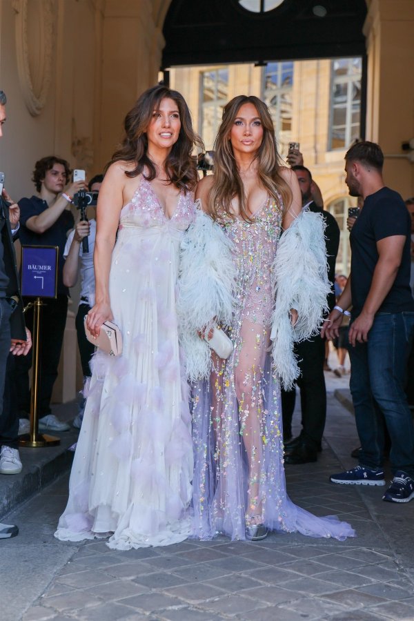 Jennifer Lopez i Lynda Lopez