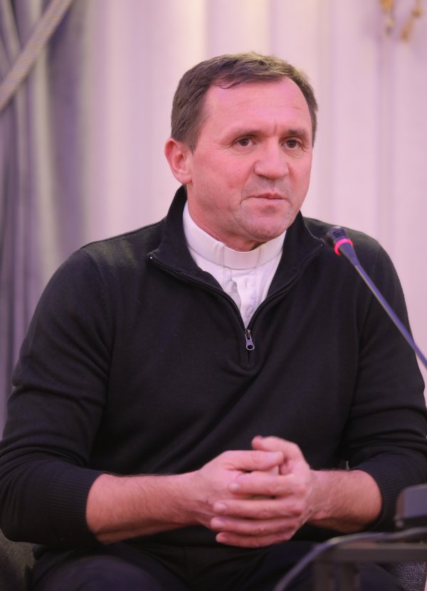 Vjernici se udružili i iznenadili župnika, a on im se odužio na poseban način