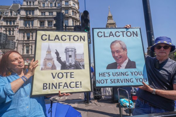 Count Binface i Nigel Farage
