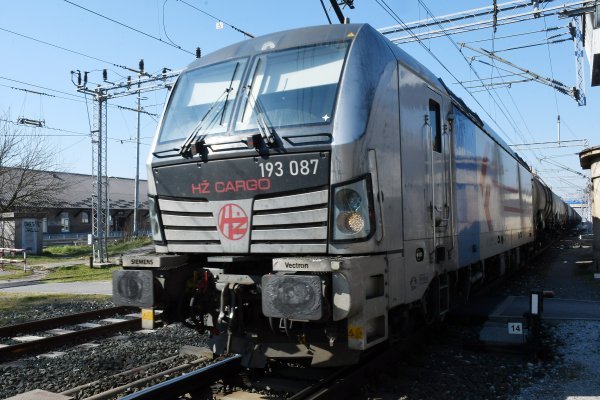 Muškarac poginuo u naletu vlaka u mjestu Uzdolje