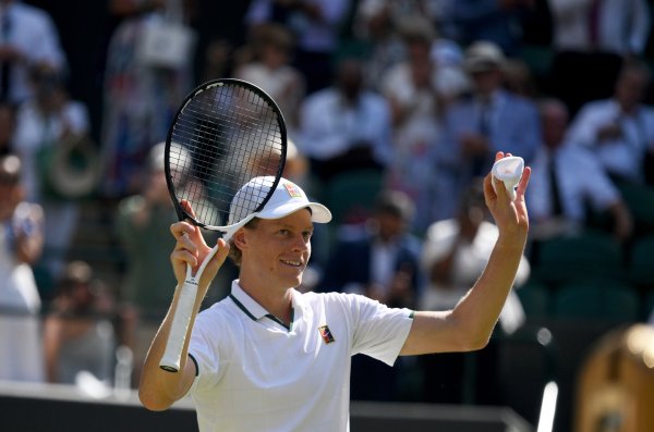 Briljantni Sinner rutinski sredio Đokovića i ušao u finale Wimbledona